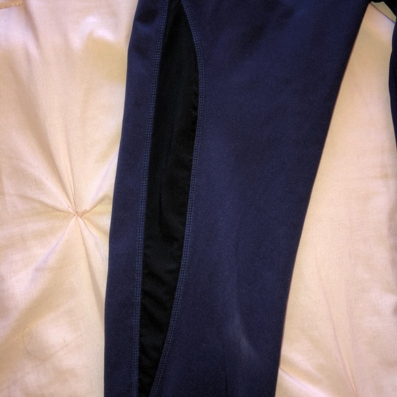 Dark purple leggings! - Picture 2 of 3